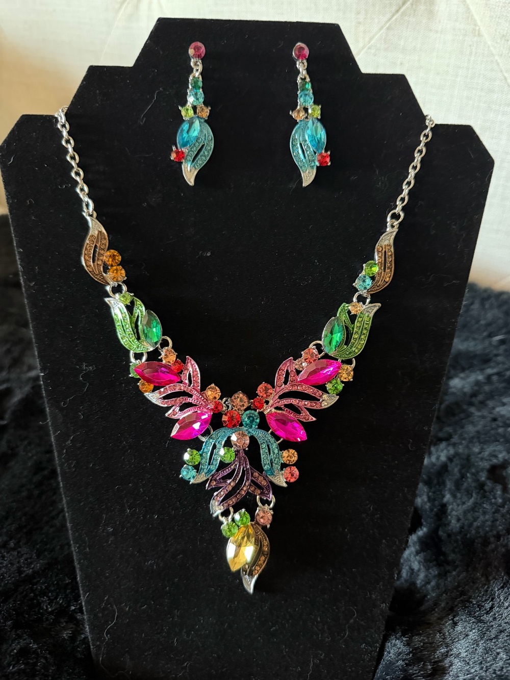 Colorful Statement Earrings in Multicolor